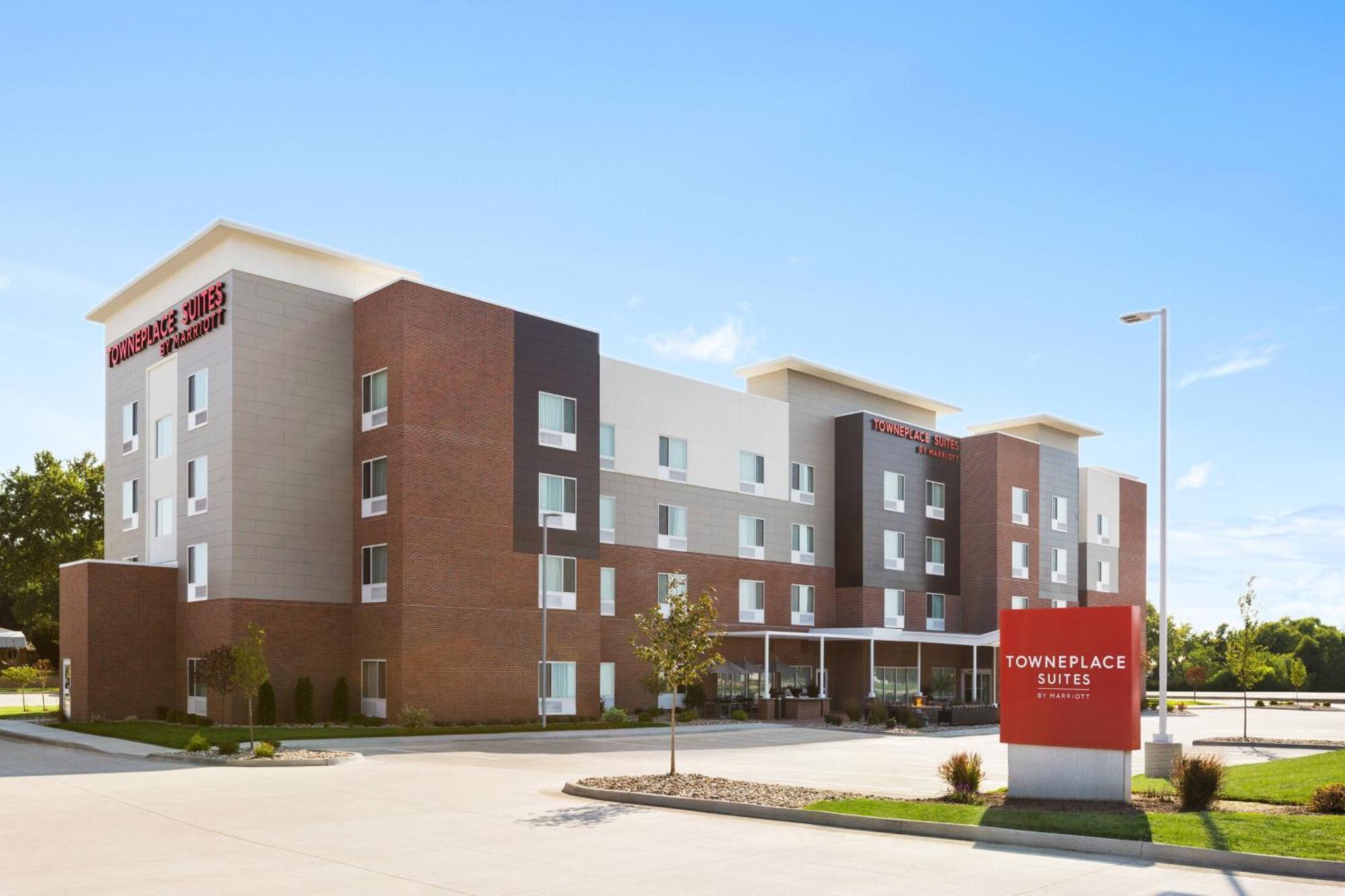 TownePlace Suites Cedar Rapids Marion Exterior foto