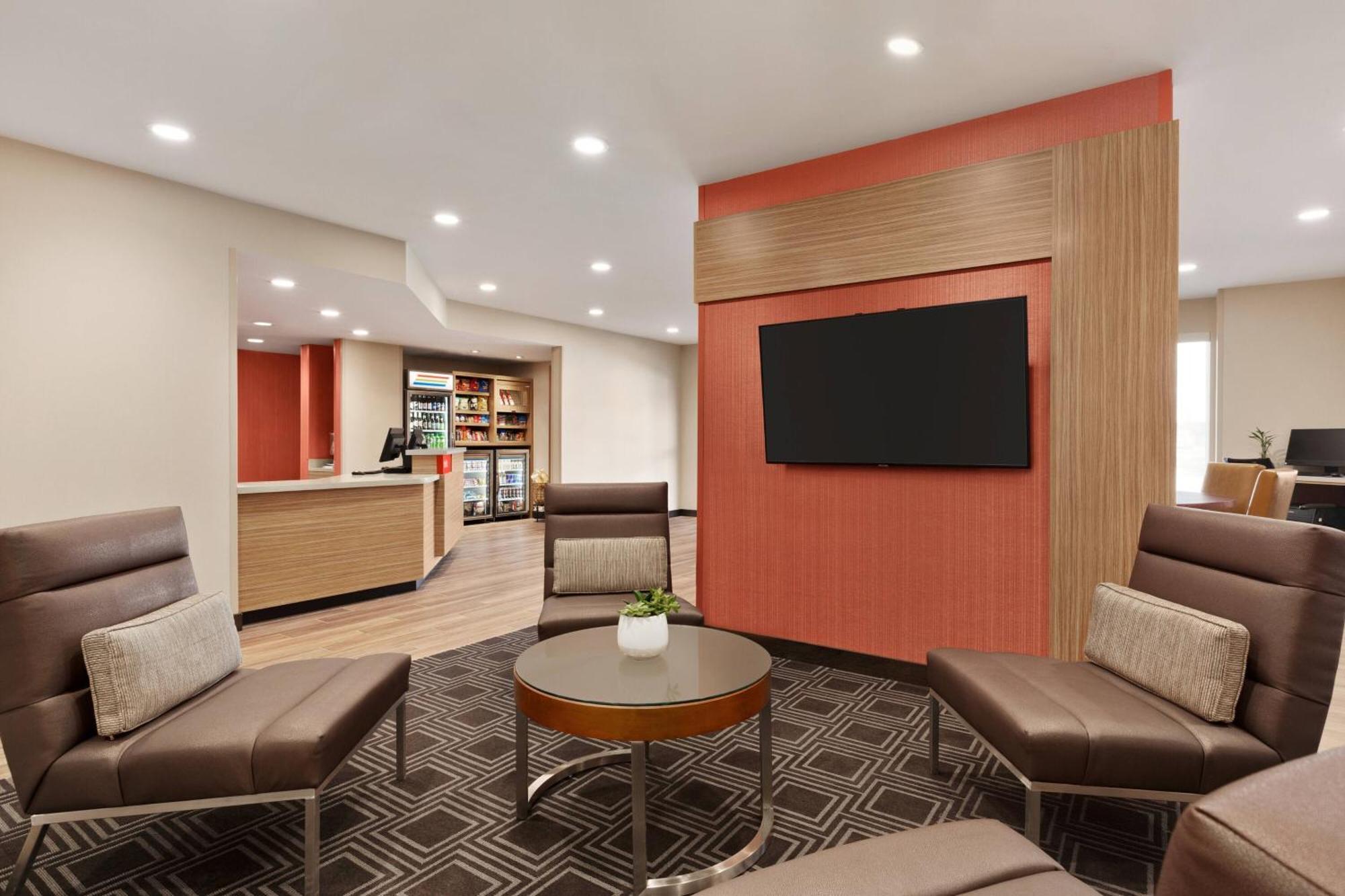 TownePlace Suites Cedar Rapids Marion Exterior foto