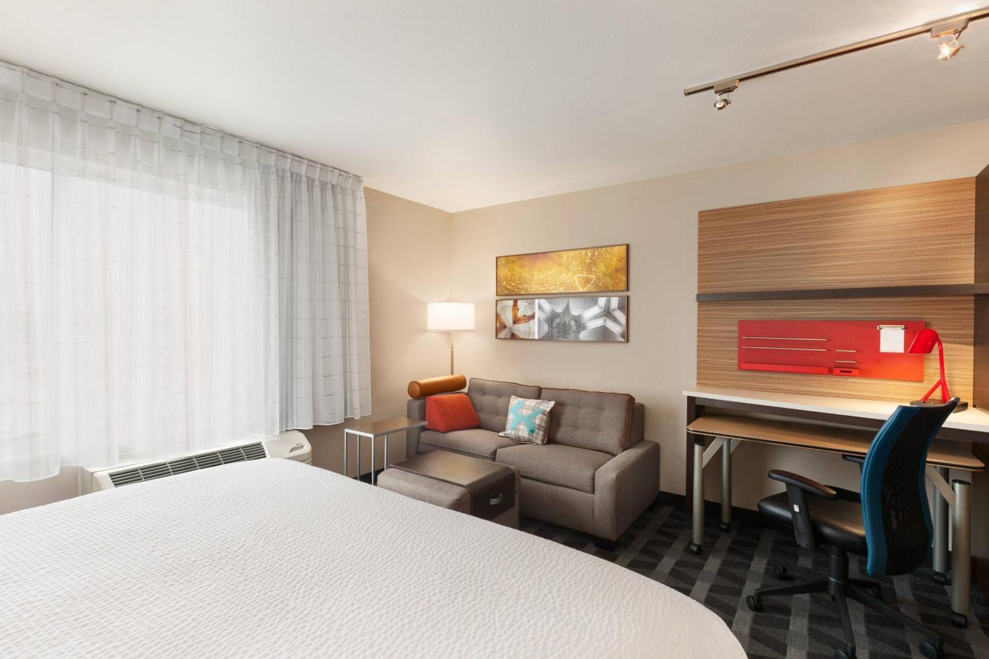 TownePlace Suites Cedar Rapids Marion Exterior foto